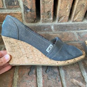 TOMS wedges